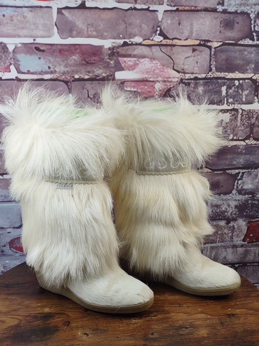 Vintage Tecnica Skandia Apres Ski Boots